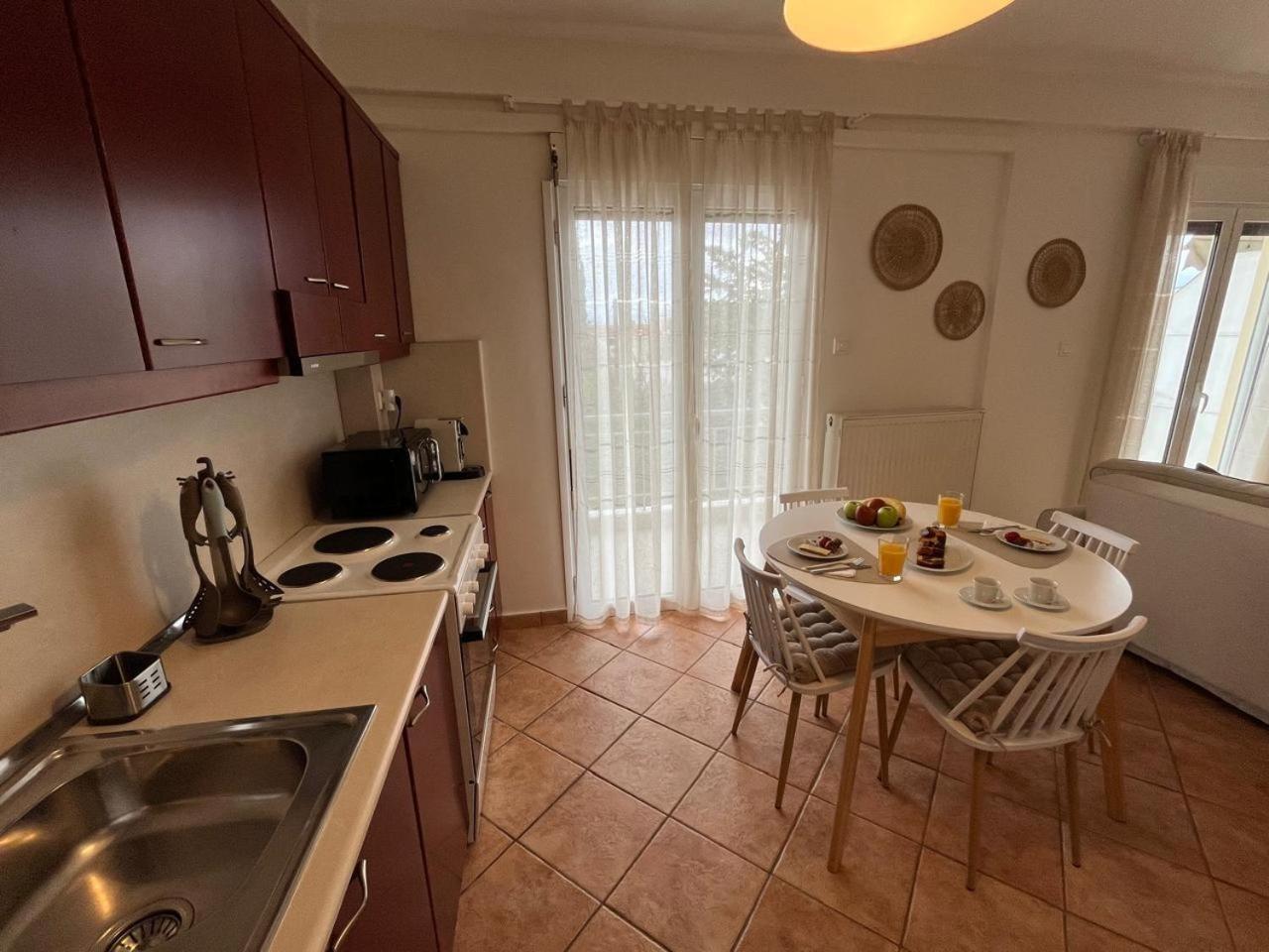 Marousi Cozy Apartment アテネ エクステリア 写真